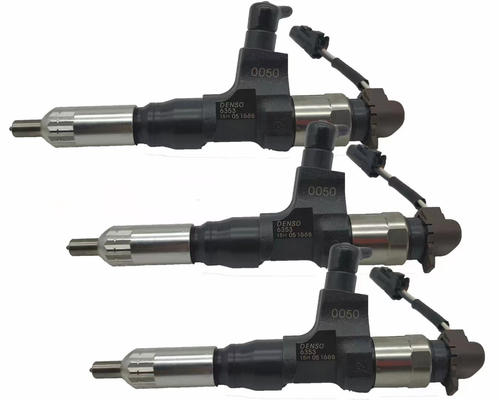 Kobelco Fuel Injector Assembly 095000-6353 For Excavator SK200-8 210-8 230-8 250-8
